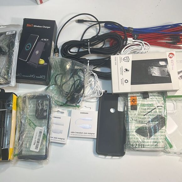 Not so mysterious mystery box - Picture 1 of 11